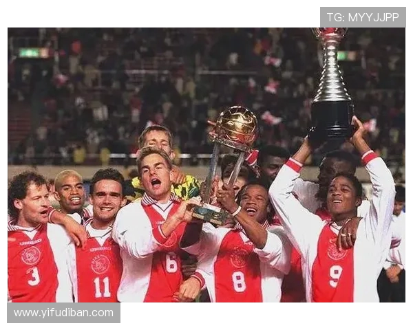 阿贾克斯足球俱乐部的历史辉煌与未来发展前景分析