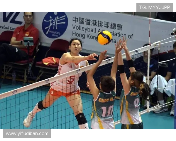 中国女排奋勇争先迎战越南女排力争胜利展现团队精神与拼搏意志