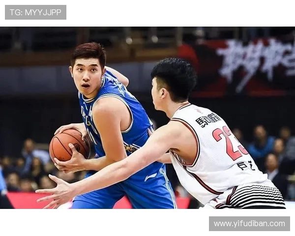 吴冠希:从青涩球员到篮球场上的领军人物的成长之路